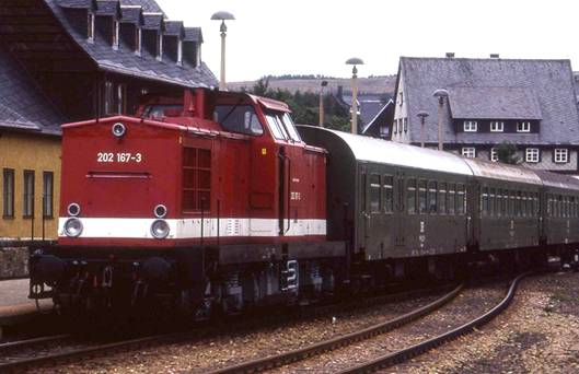 File:Altenberg, Erzgebirge. Deutsche Reichsbahn train, Aug 1992.jpg
